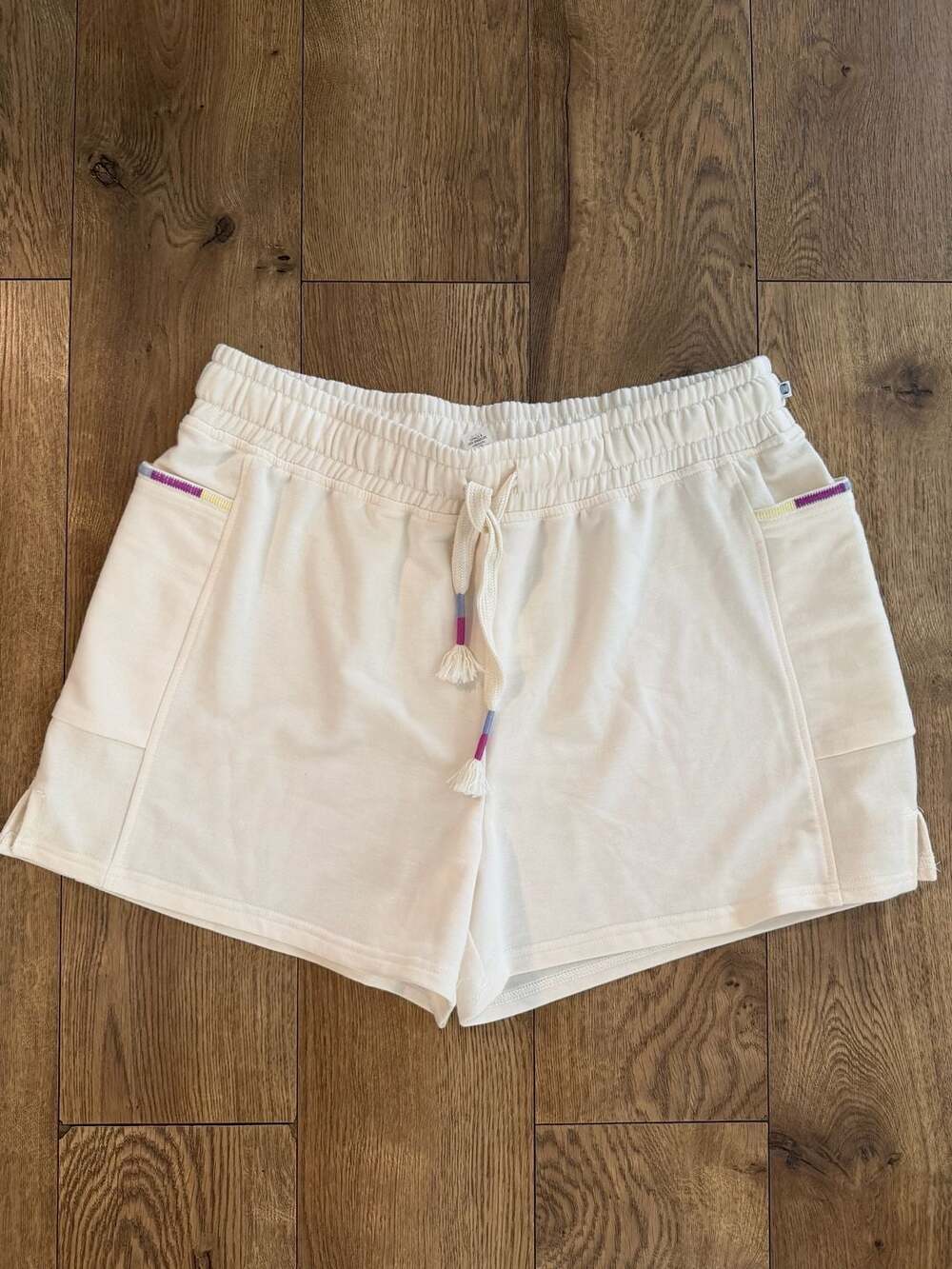 Balance Collection Lounge Shorts Size L White Drawstring Pockets
